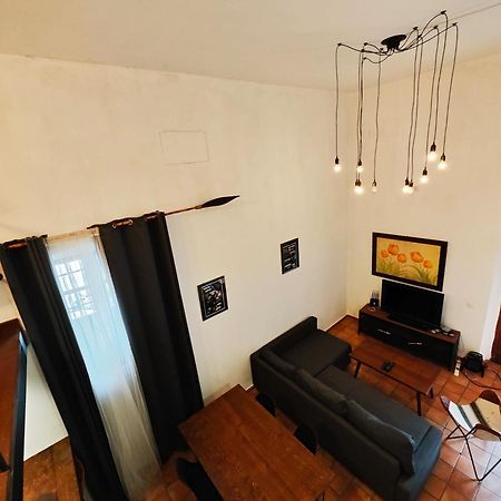 Hostal Cafe Frenteabastos 卡莫纳 外观 照片