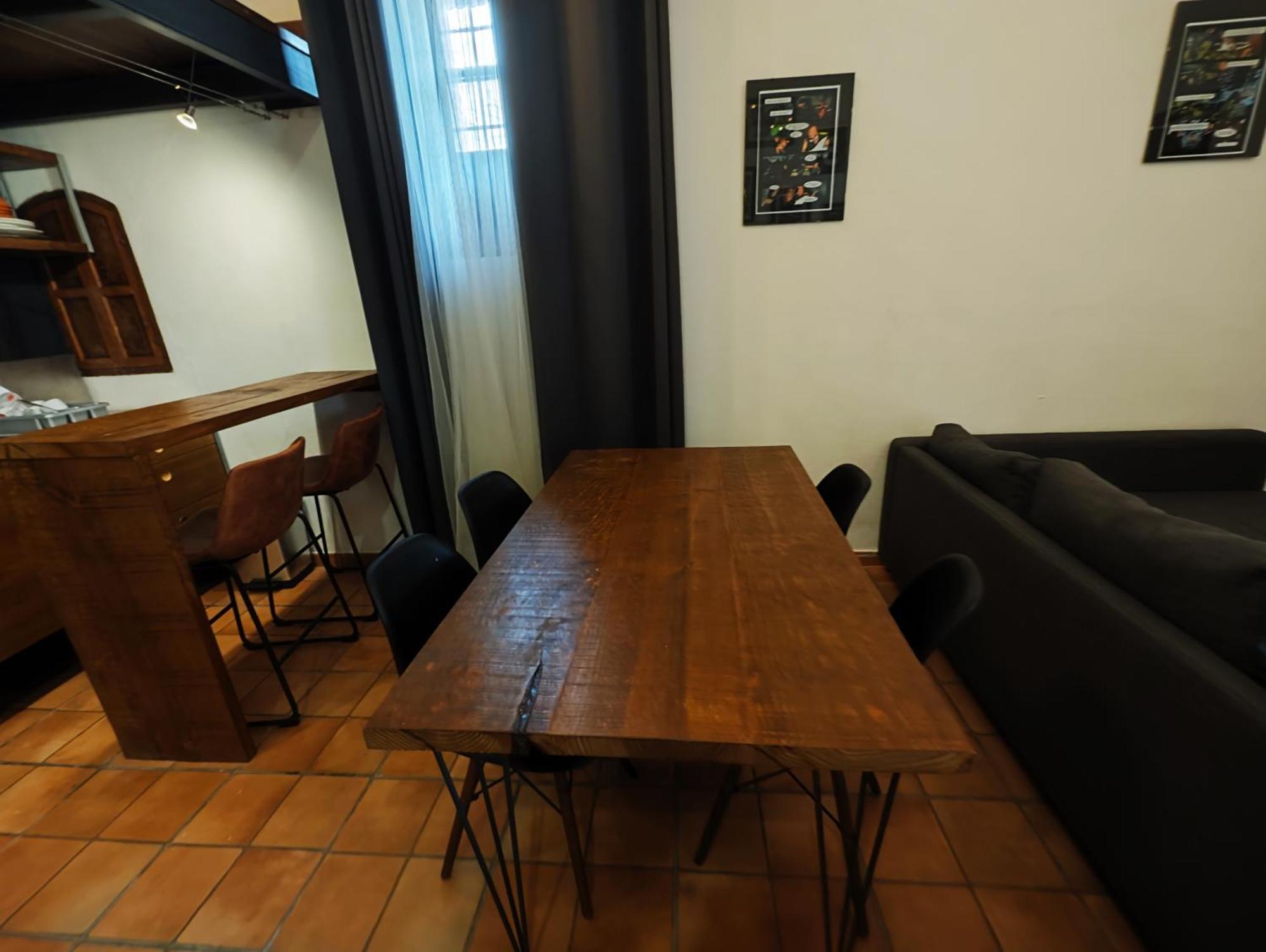 Hostal Cafe Frenteabastos 卡莫纳 外观 照片