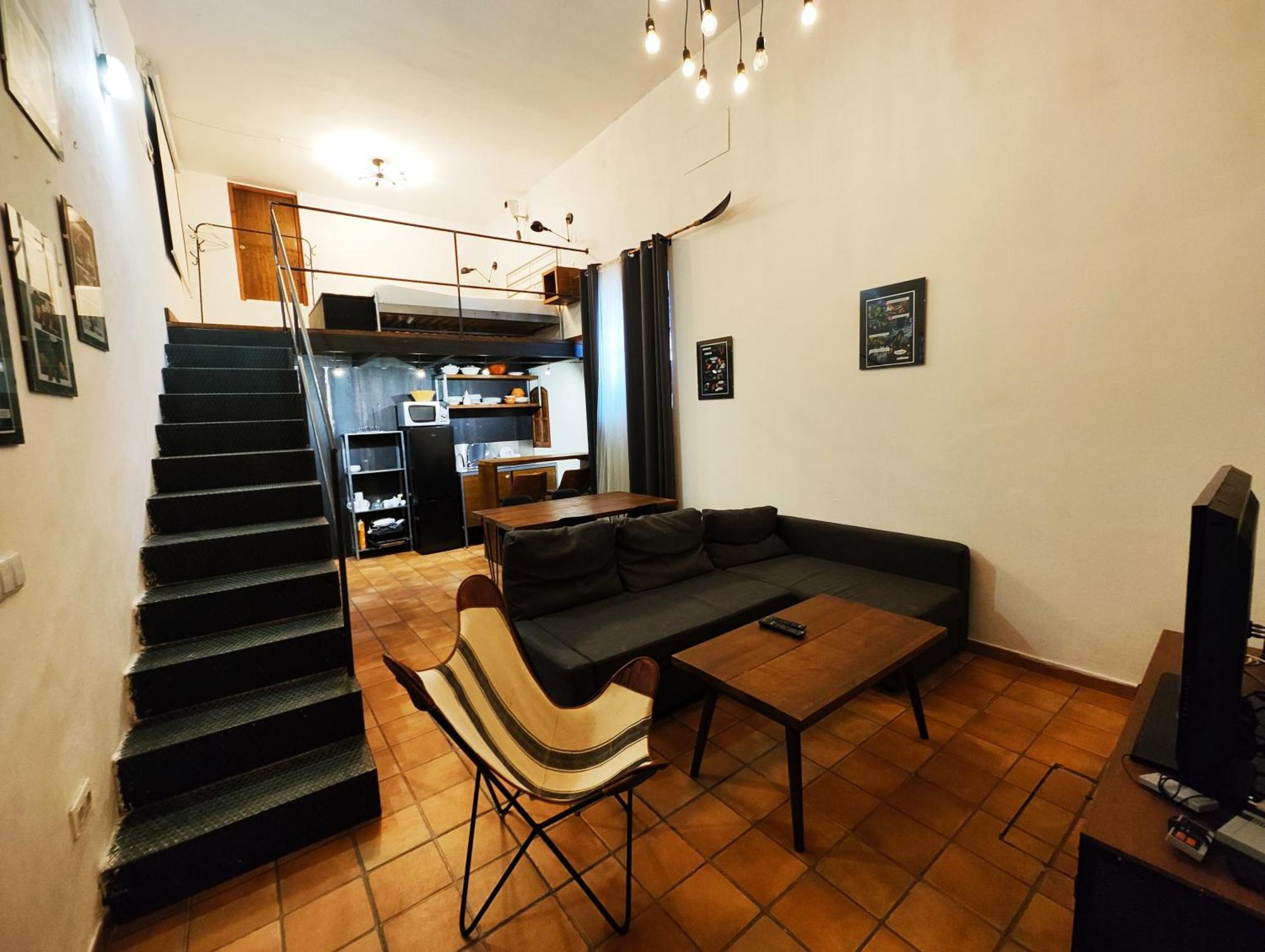 Hostal Cafe Frenteabastos 卡莫纳 外观 照片